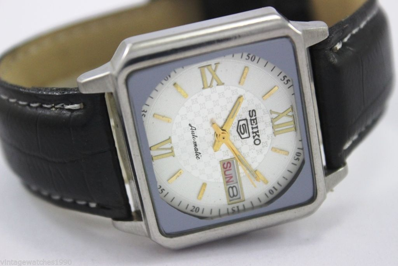 Illustration for article titled I'm on a cheap eBay refurbished watch binge, help me pick my next one